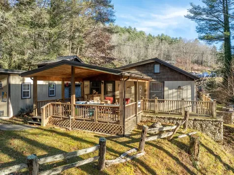 51 Briarberry Lane Glenville NC 28736