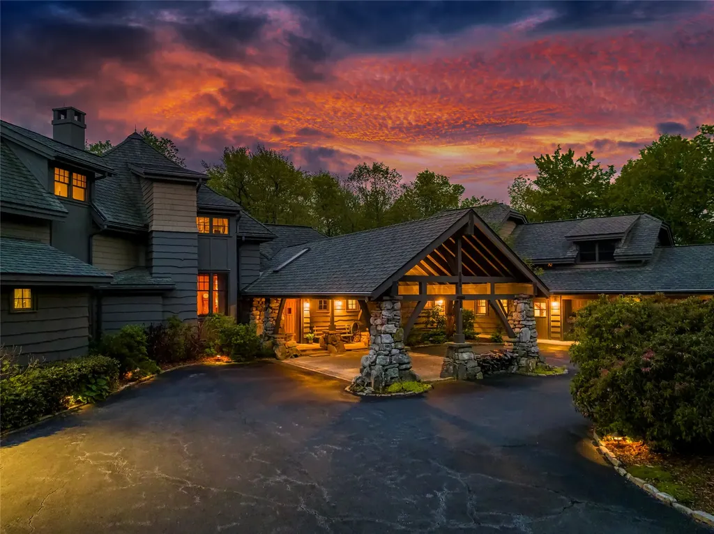 224 Knob Hill Highlands NC 28741