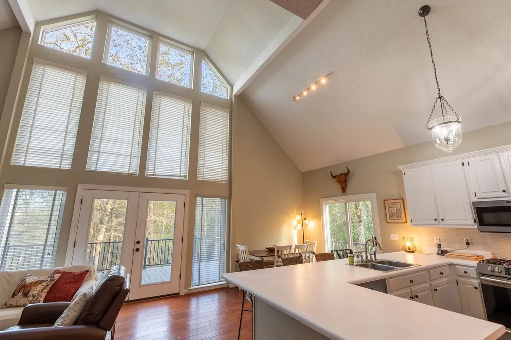 176 Long Pond Lane Cashiers NC 28717