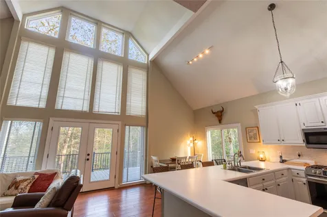 176 Long Pond Lane Cashiers NC 28717