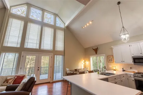 176 Long Pond Lane Cashiers NC 28717