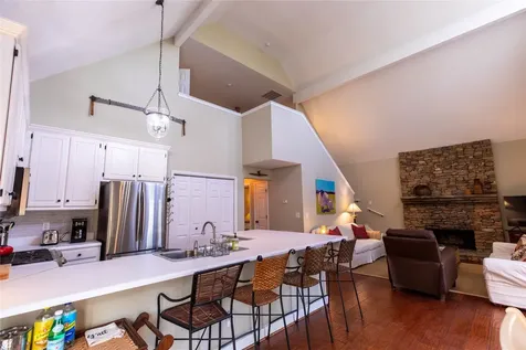176 Long Pond Lane Cashiers NC 28717