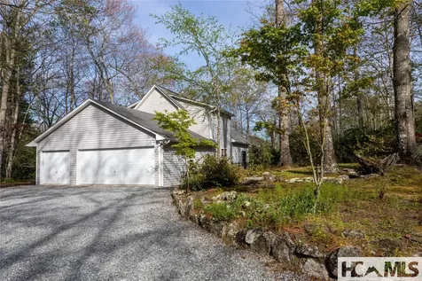 176 Long Pond Lane Cashiers NC 28717