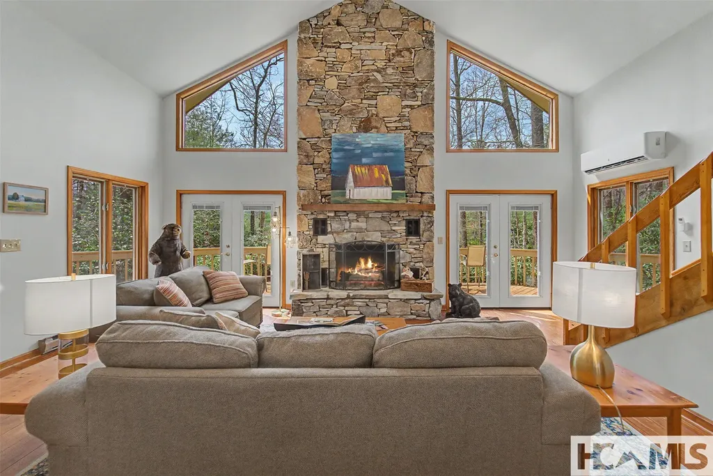 120 Holly Forest Court Sapphire NC 28774