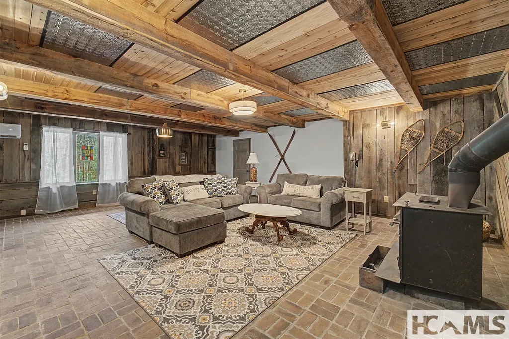 120 Holly Forest Court Sapphire NC 28774