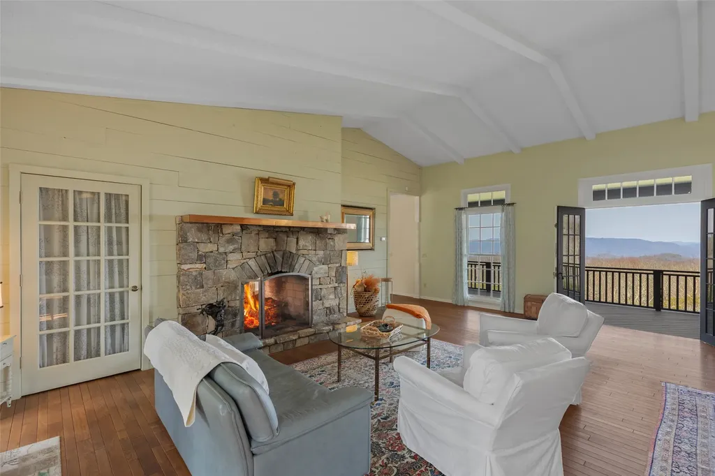 984 King Gap Road Highlands NC 28741