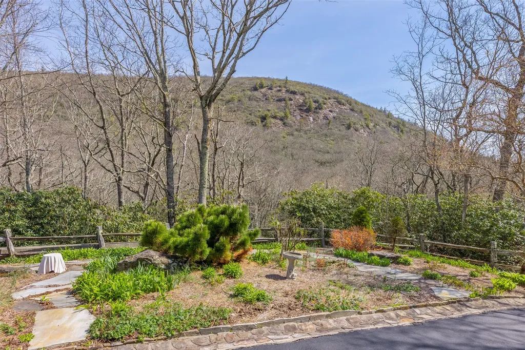 984 King Gap Road Highlands NC 28741