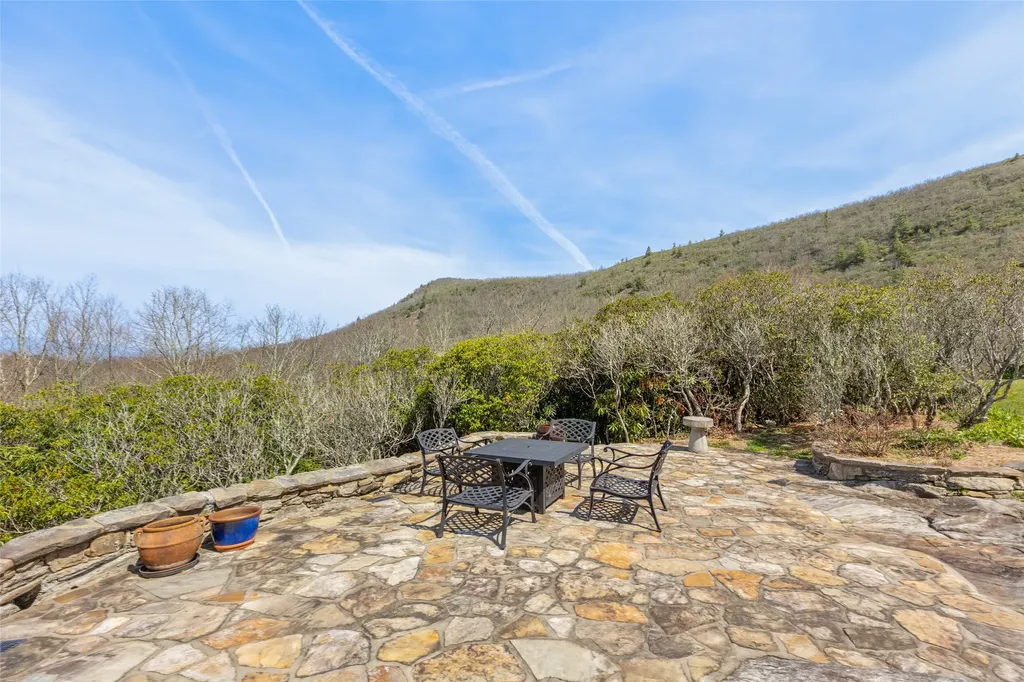 984 King Gap Road Highlands NC 28741