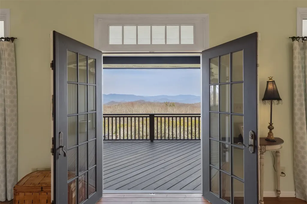 984 King Gap Road Highlands NC 28741