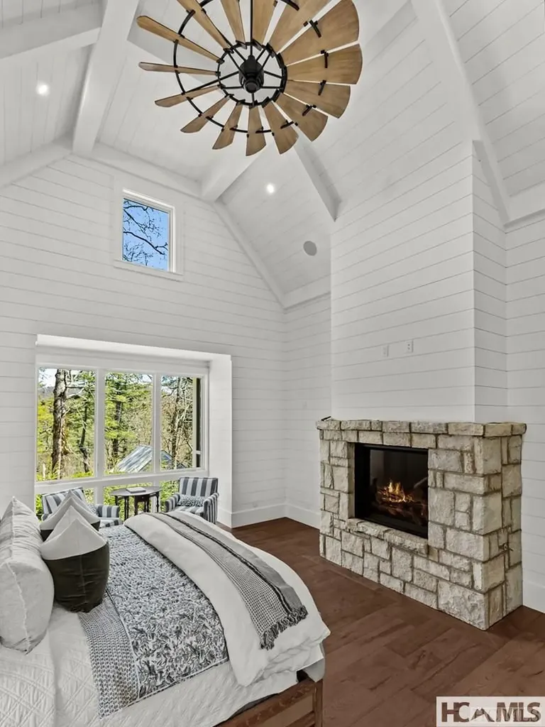 33 Sanctuary Ridge Road Highlands NC 28741