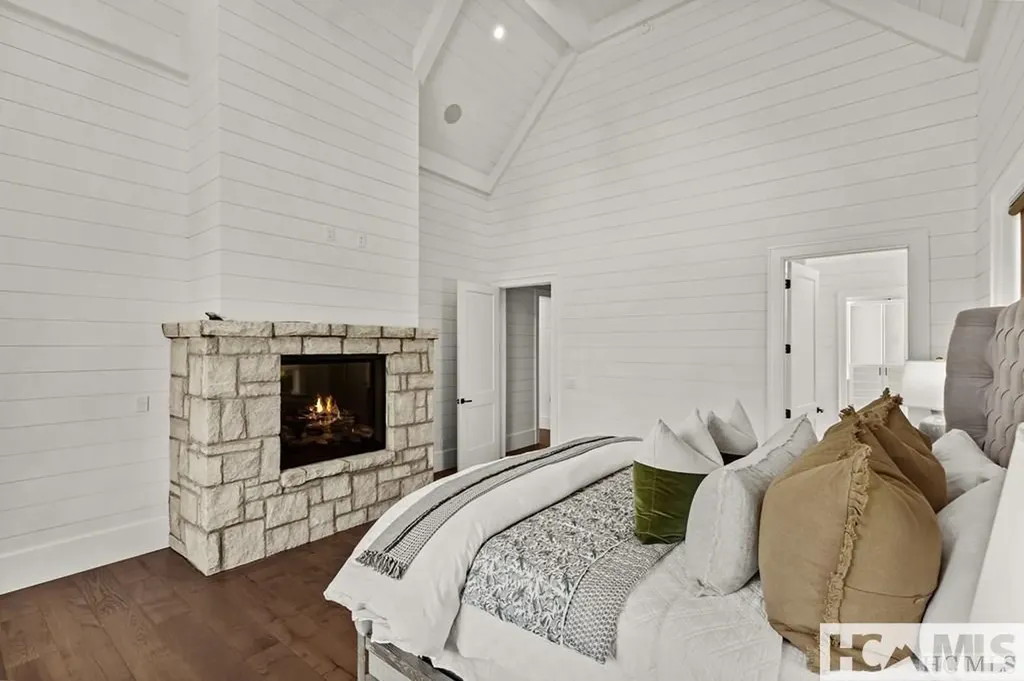 33 Sanctuary Ridge Road Highlands NC 28741