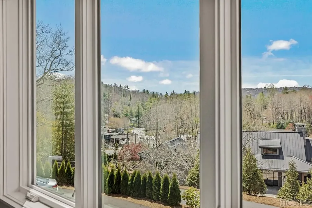 33 Sanctuary Ridge Road Highlands NC 28741