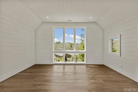 33 Sanctuary Ridge Road Highlands NC 28741