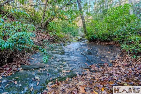 146/148 Bluebird Lane Glenville NC 28736