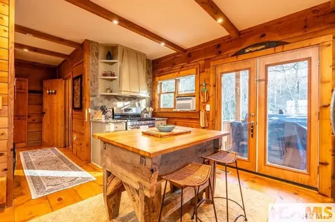 146/148 Bluebird Lane Glenville NC 28736
