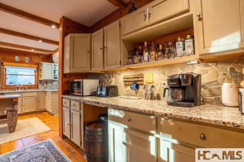 146/148 Bluebird Lane Glenville NC 28736
