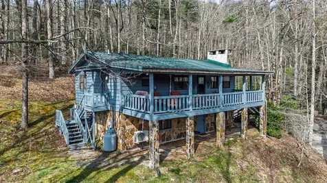 364 Shoe String Lane Glenville NC 28736