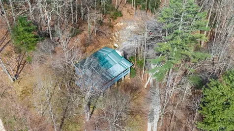 364 Shoe String Lane Glenville NC 28736