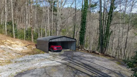 364 Shoe String Lane Glenville NC 28736