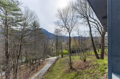 364 Shoe String Lane Glenville NC 28736