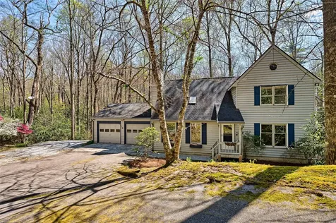 300 Still Water Road Cashiers NC 28717