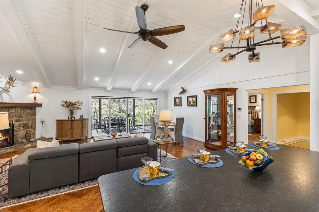 124 Spruce Lane Highlands NC 28741
