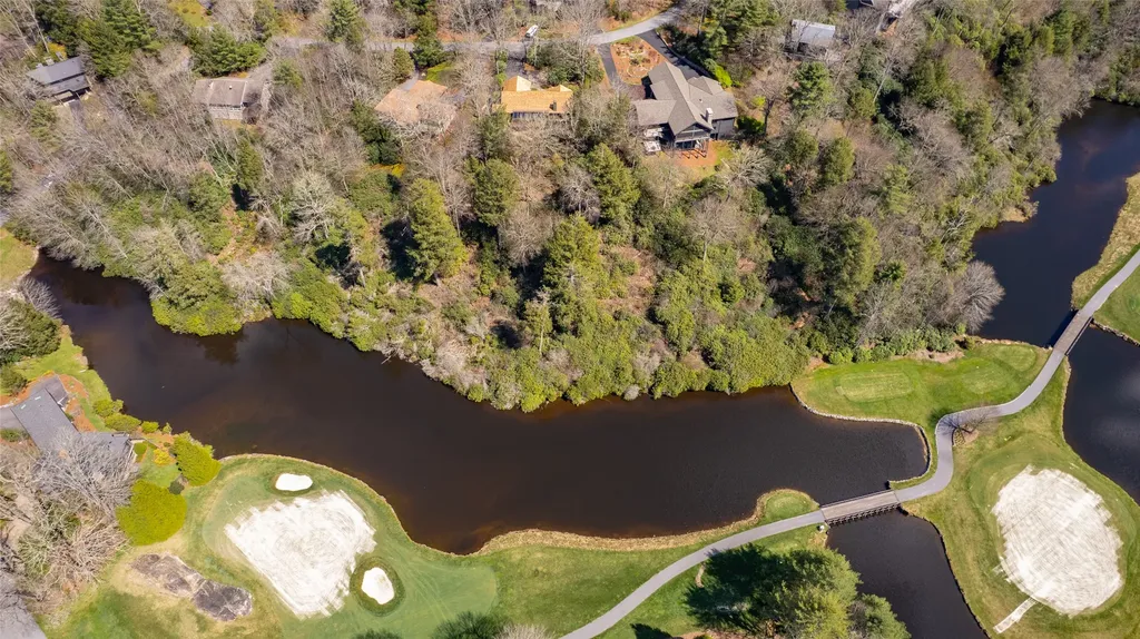 124 Spruce Lane Highlands NC 28741