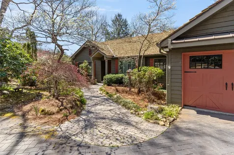 124 Spruce Lane Highlands NC 28741