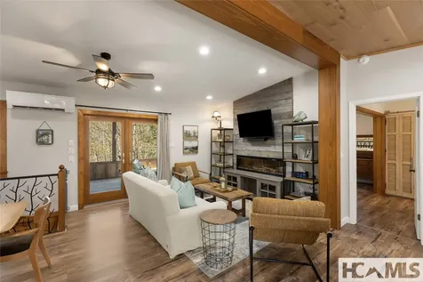 2092 West Christy Trail Sapphire NC 28774
