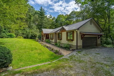 65 Nantahala Lane Highlands NC 28741