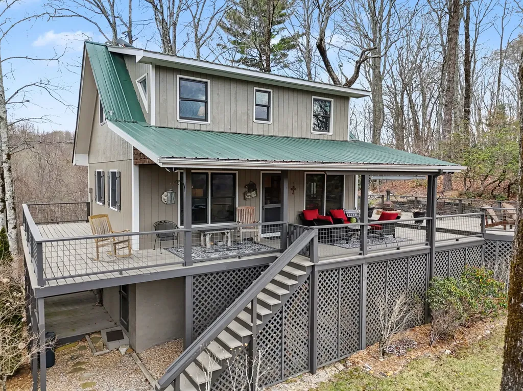 187 Evans Creek Road Scaly Mountain NC 28775