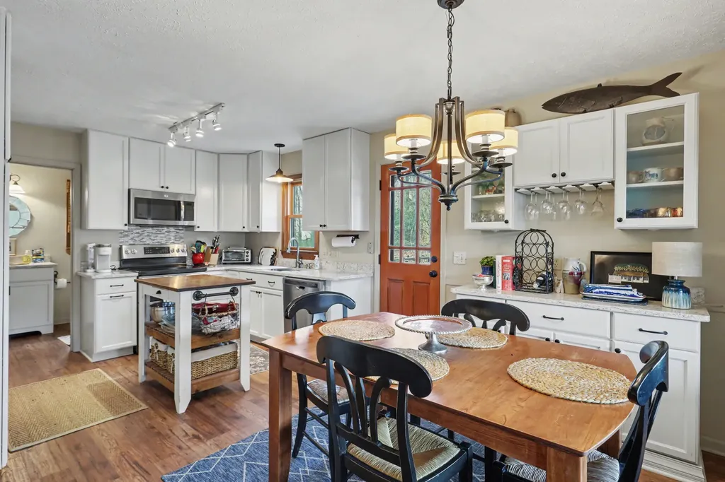 187 Evans Creek Road Scaly Mountain NC 28775