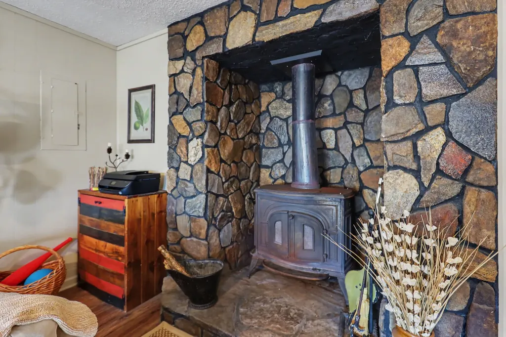 187 Evans Creek Road Scaly Mountain NC 28775