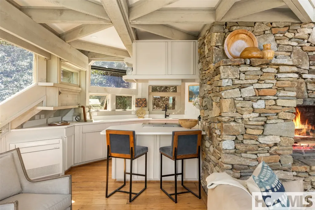 220 Worley Road Highlands NC 28741