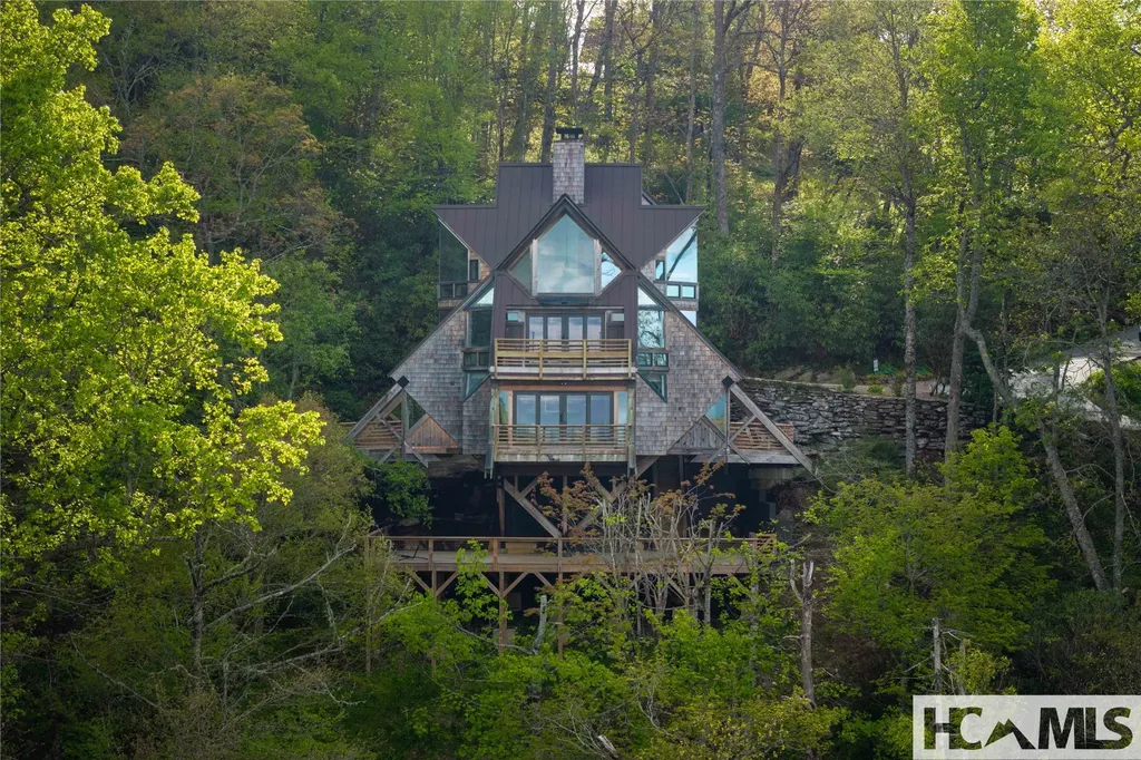 220 Worley Road Highlands NC 28741