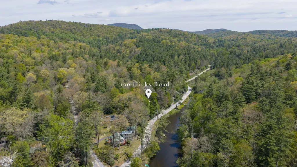 100 Hicks Road Highlands NC 28741