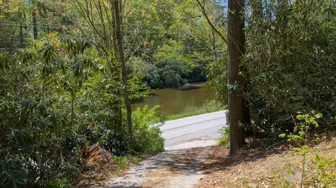 100 Hicks Road Highlands NC 28741