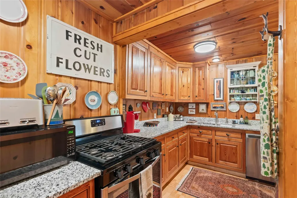 97 Archer Drive Cullowhee NC 28723