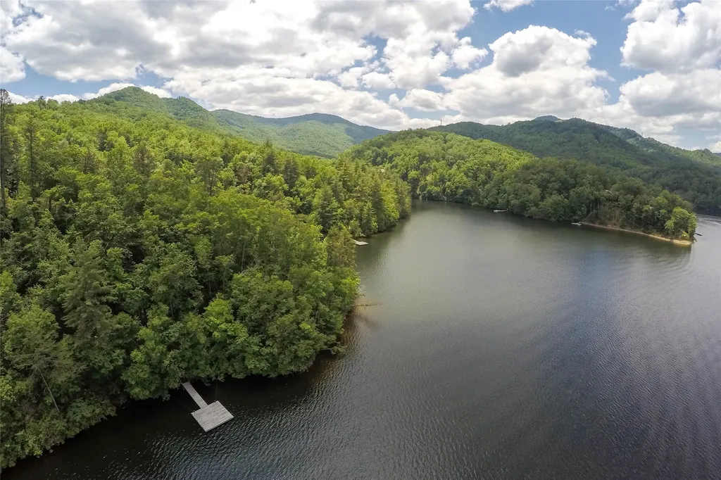 159 Songcatcher Court Tuckasegee NC 28783