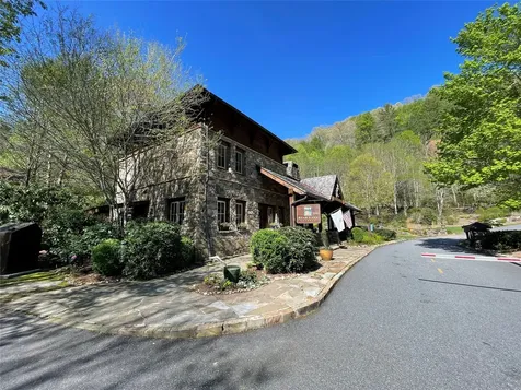 159 Songcatcher Court Tuckasegee NC 28783