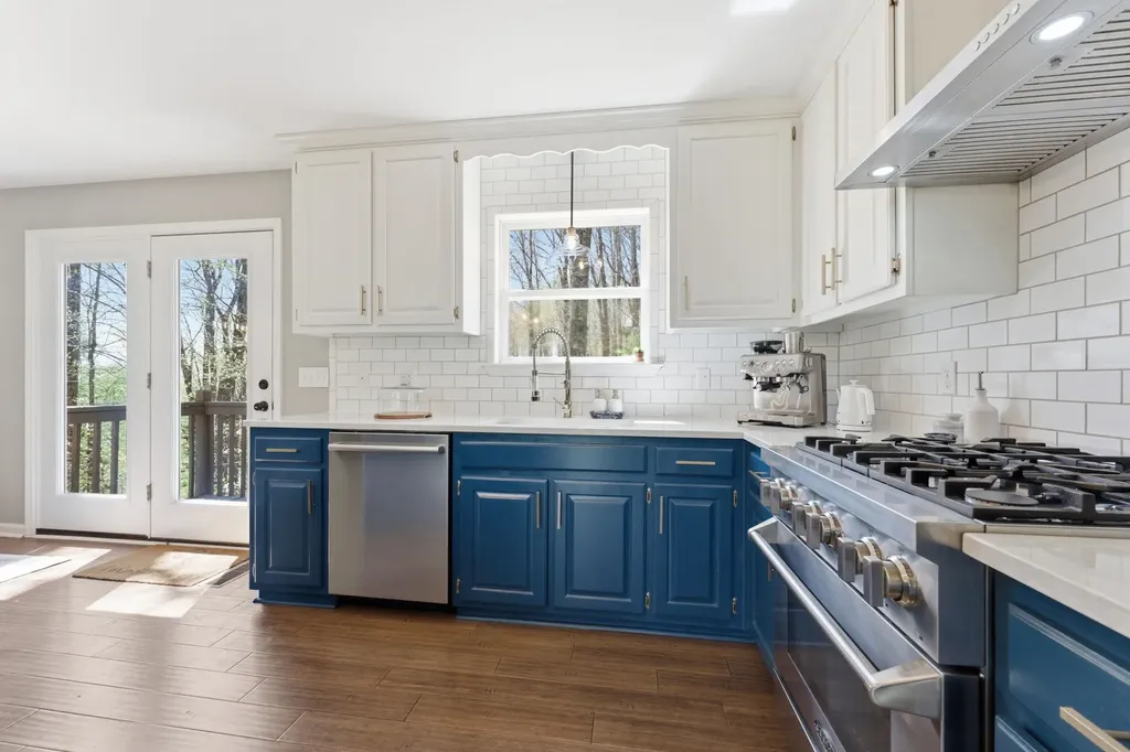 30 Birdnest Road Sapphire NC 28774