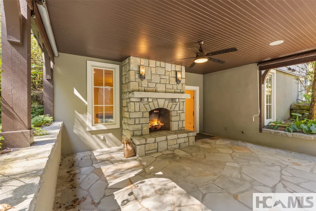 107 Old Edwards Circle Highlands NC 28741