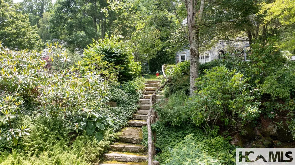 107 Old Edwards Circle Highlands NC 28741