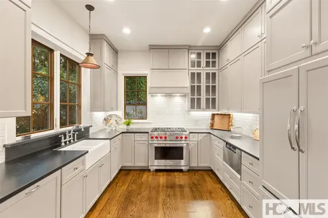 107 Old Edwards Circle Highlands NC 28741