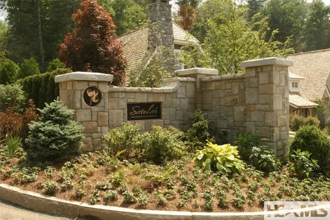 107 Old Edwards Circle Highlands NC 28741