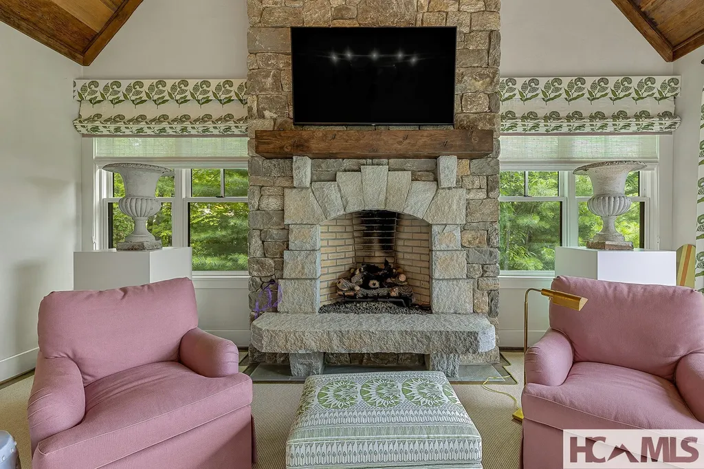 2068 High Mountain Drive Cashiers NC 28717