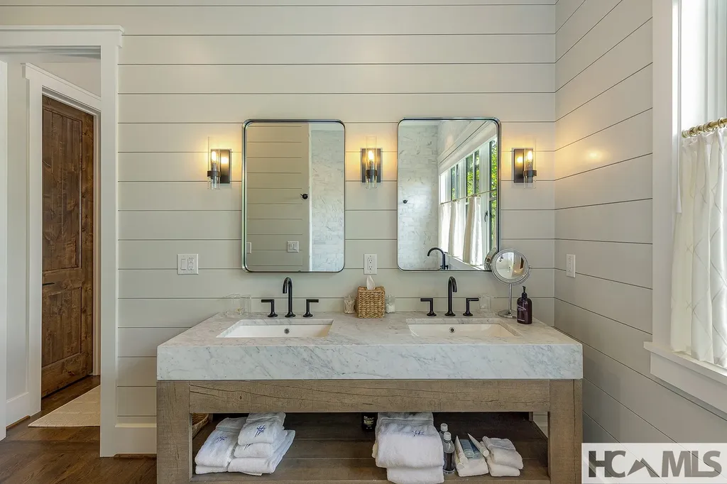 2068 High Mountain Drive Cashiers NC 28717