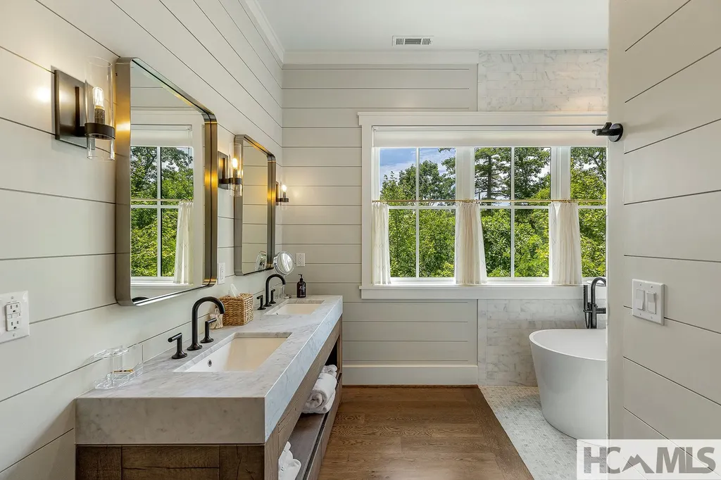 2068 High Mountain Drive Cashiers NC 28717