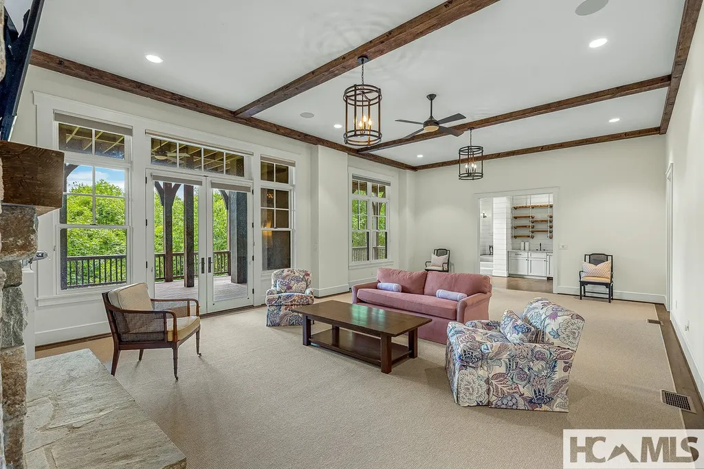2068 High Mountain Drive Cashiers NC 28717