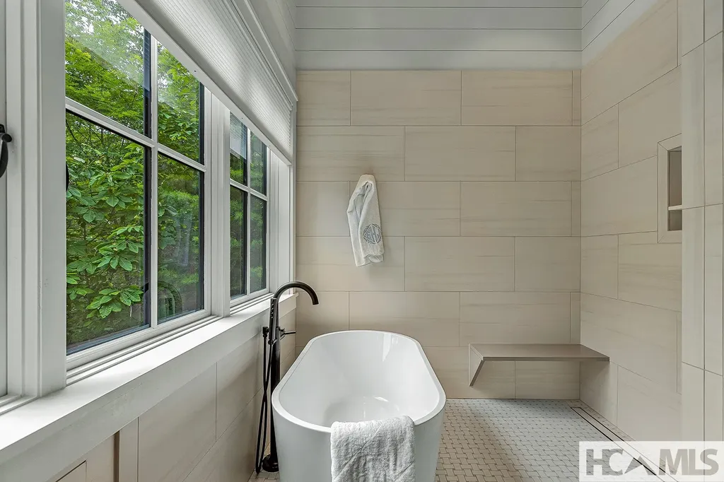 2068 High Mountain Drive Cashiers NC 28717